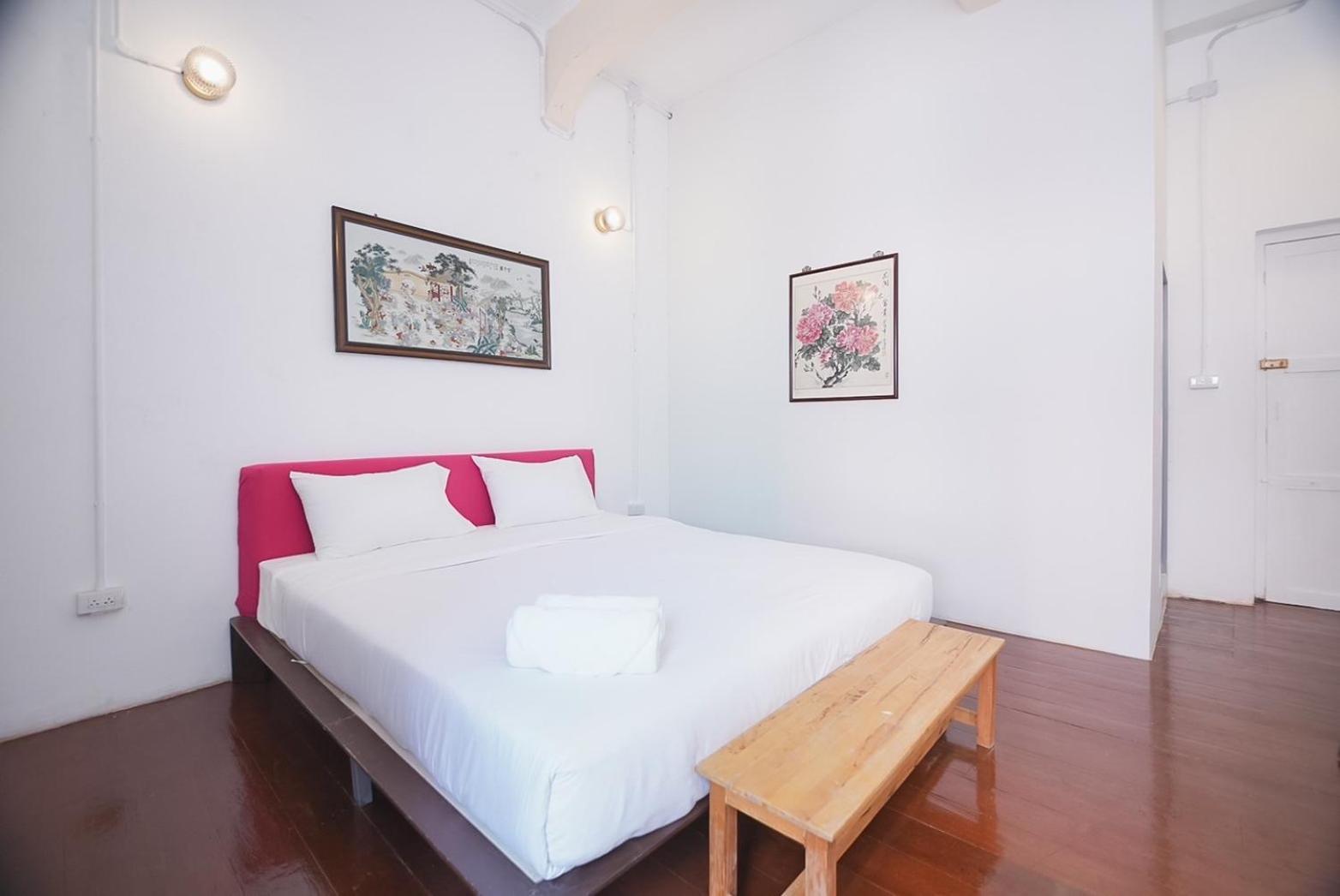 Mitr Inn Yaowarat Bangkok Exteriör bild
