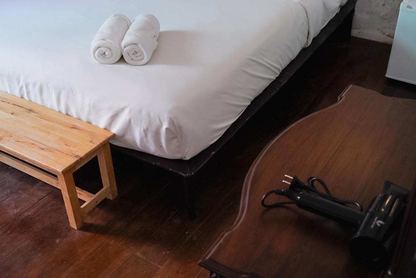 Mitr Inn Yaowarat Bangkok Exteriör bild